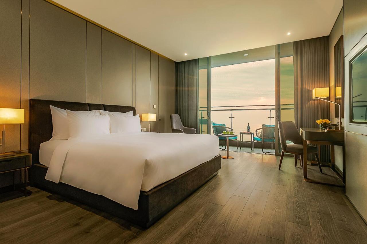 Le Sands Oceanfront Danang Hotel Da Nang Exterior foto