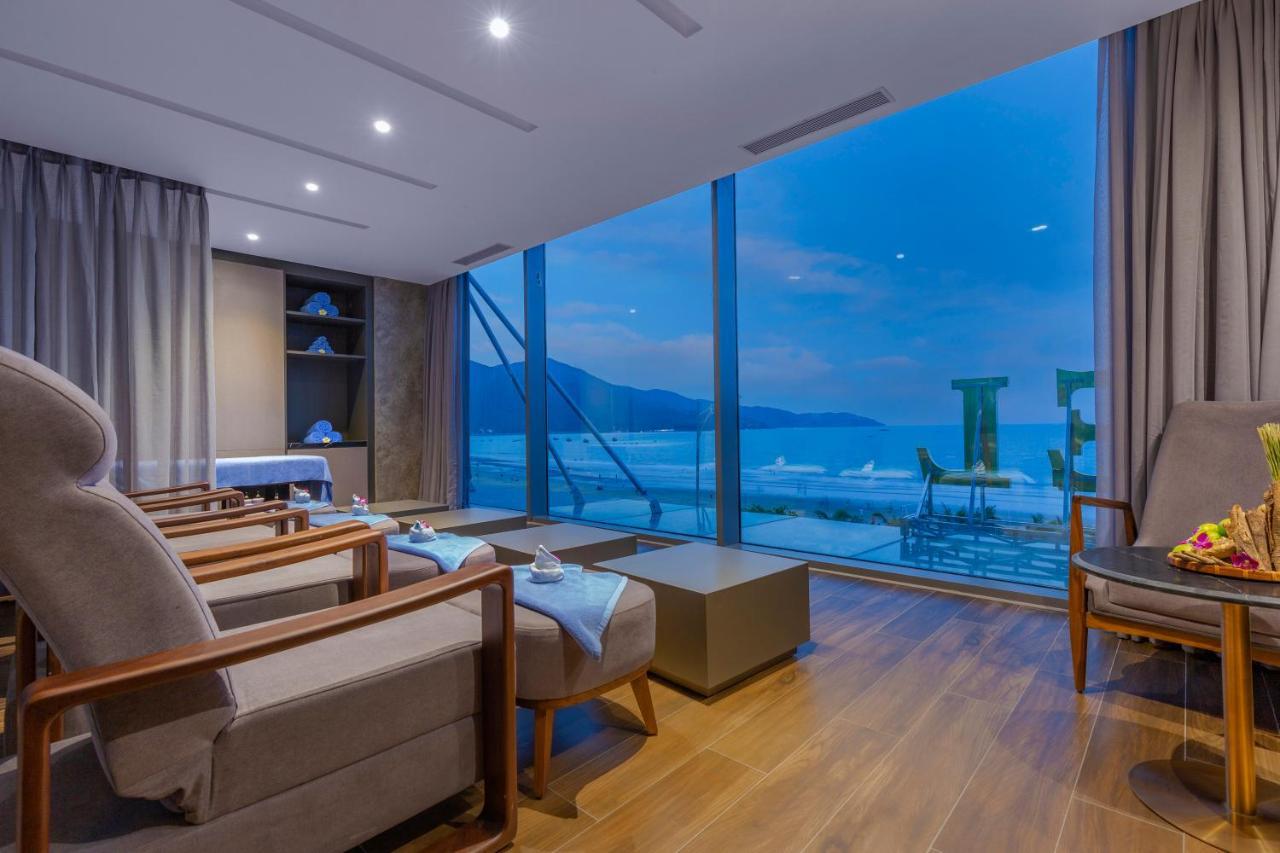 Le Sands Oceanfront Danang Hotel Da Nang Exterior foto