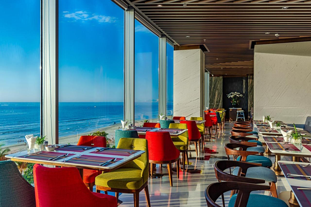 Le Sands Oceanfront Danang Hotel Da Nang Exterior foto