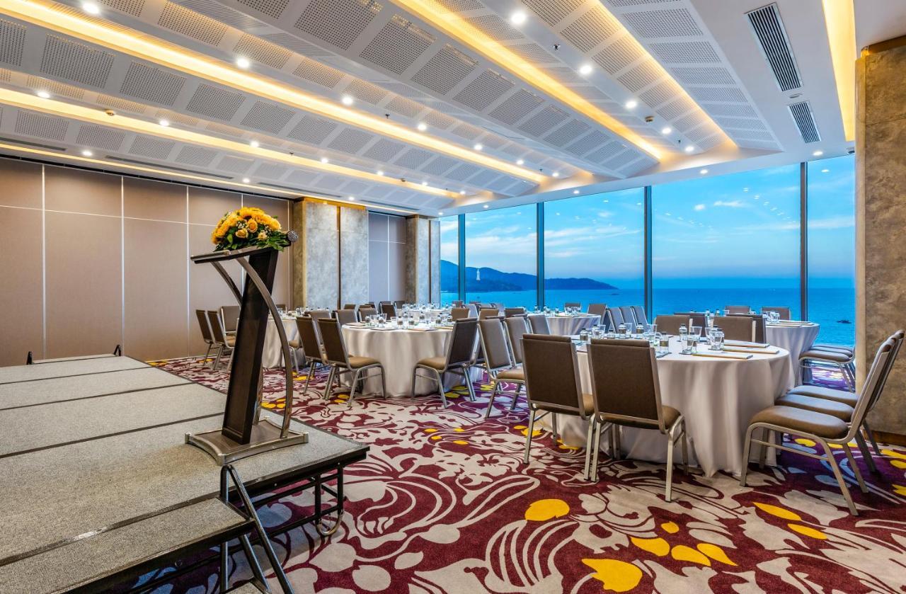 Le Sands Oceanfront Danang Hotel Da Nang Exterior foto