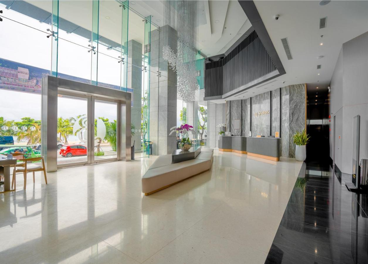 Le Sands Oceanfront Danang Hotel Da Nang Exterior foto